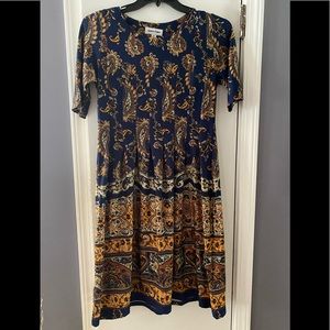 Pretty semi paisley print dress